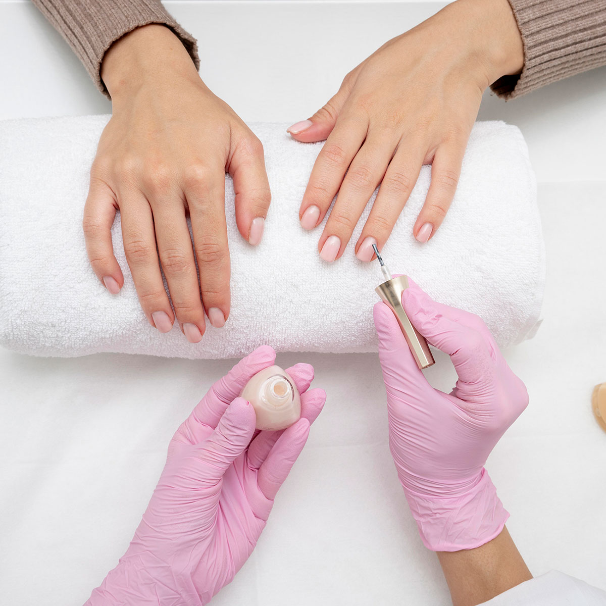 AROMA NAILS & SPA